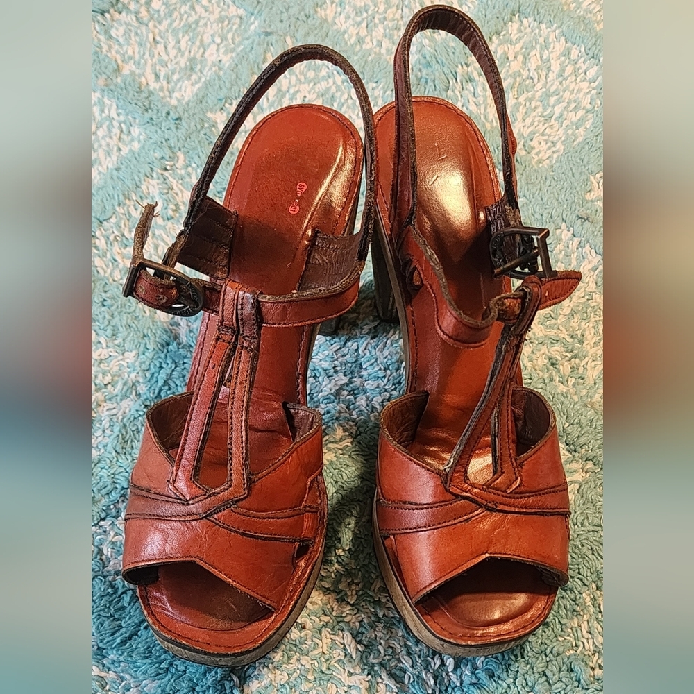 Bare Vintage 70s Women's Wood Platform Leather Slingback Sandals Measures Size 6